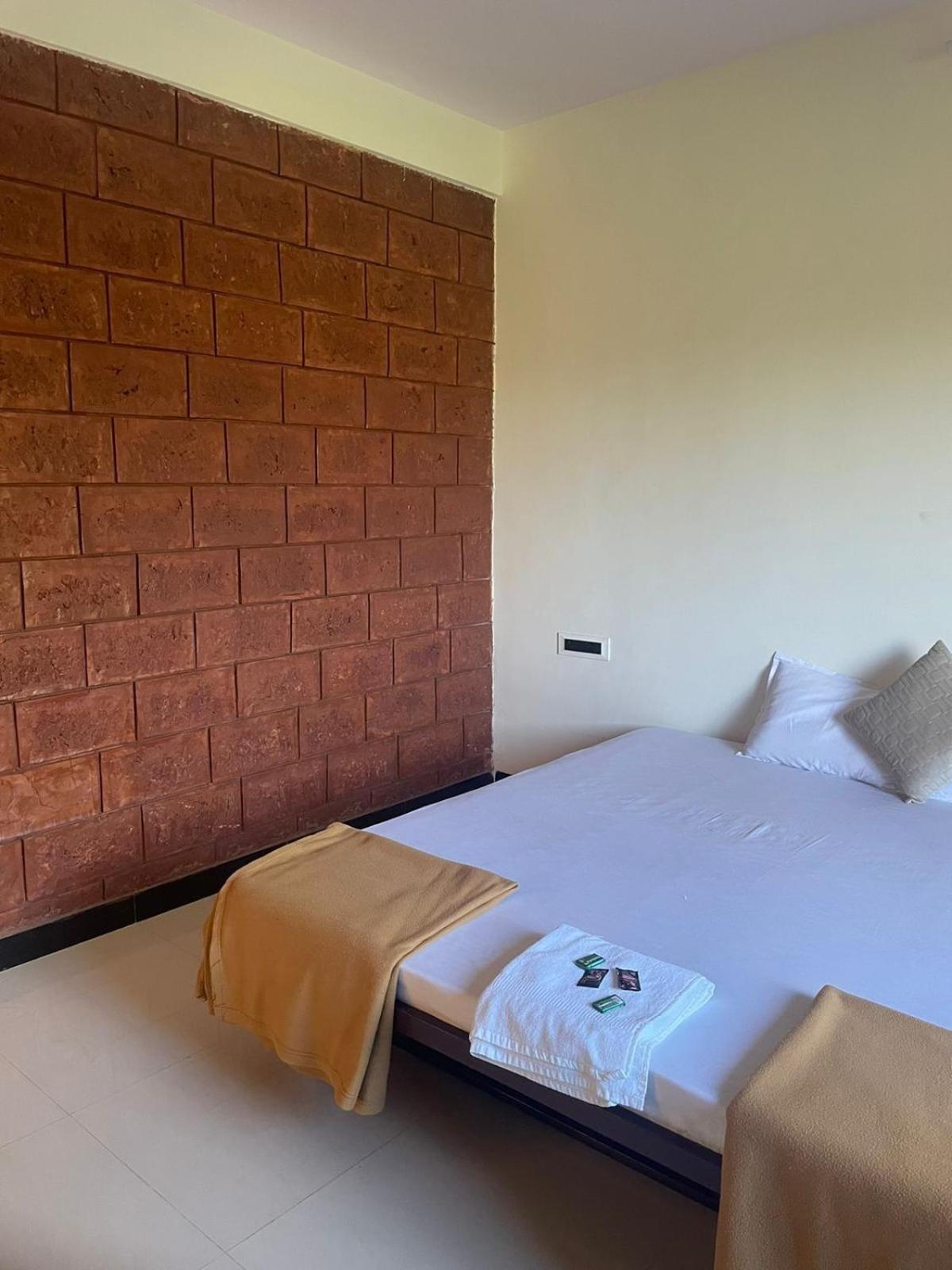 Scarlet Resort آليباغ المظهر الخارجي الصورة